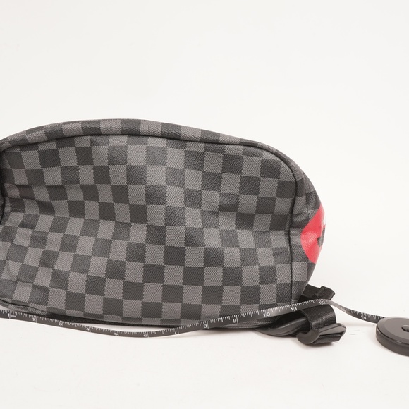 Grey Checkered Pattern Multi-Pocket Shark Teeth Graphic Leather Backpack NWOT - Picture 10 of 11